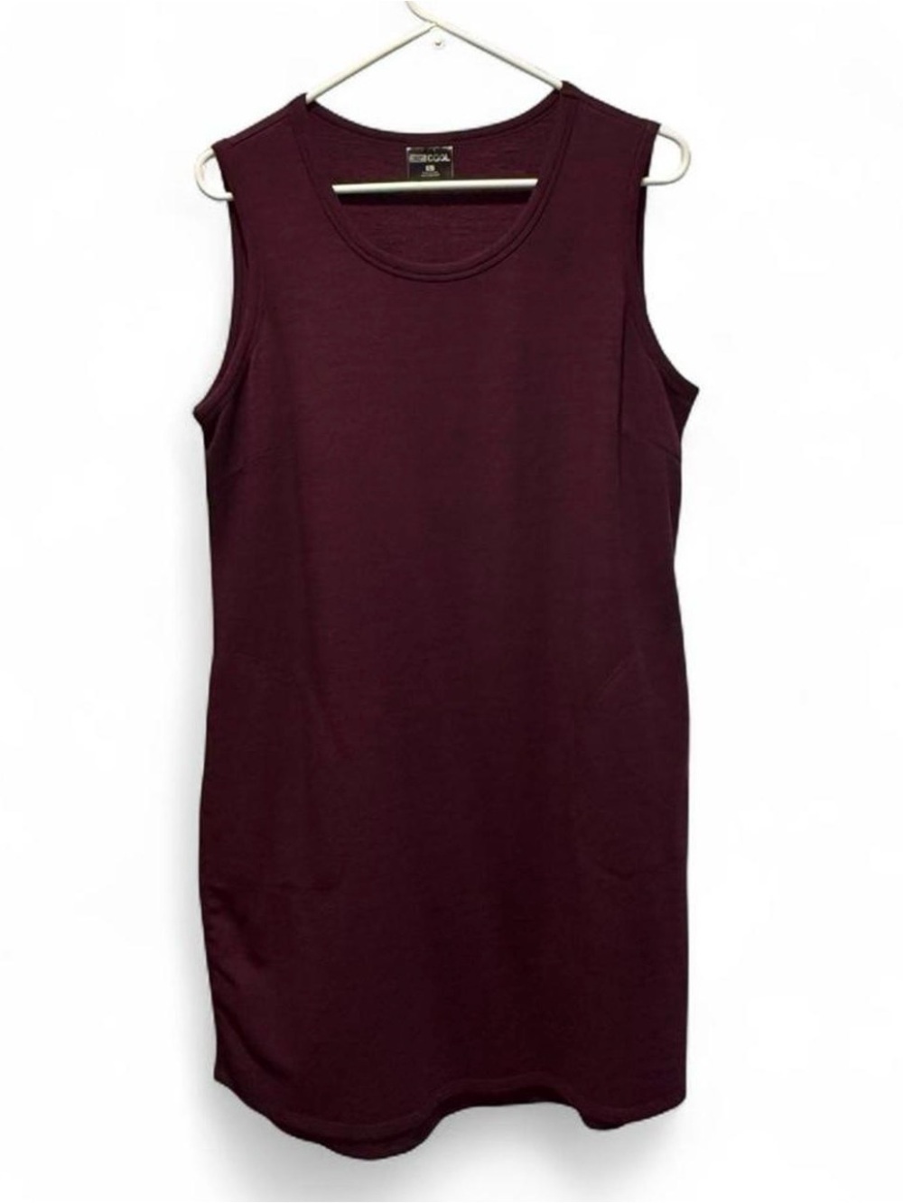 32 Degrees Sleeveless Midi Dress in Deep Burgundy